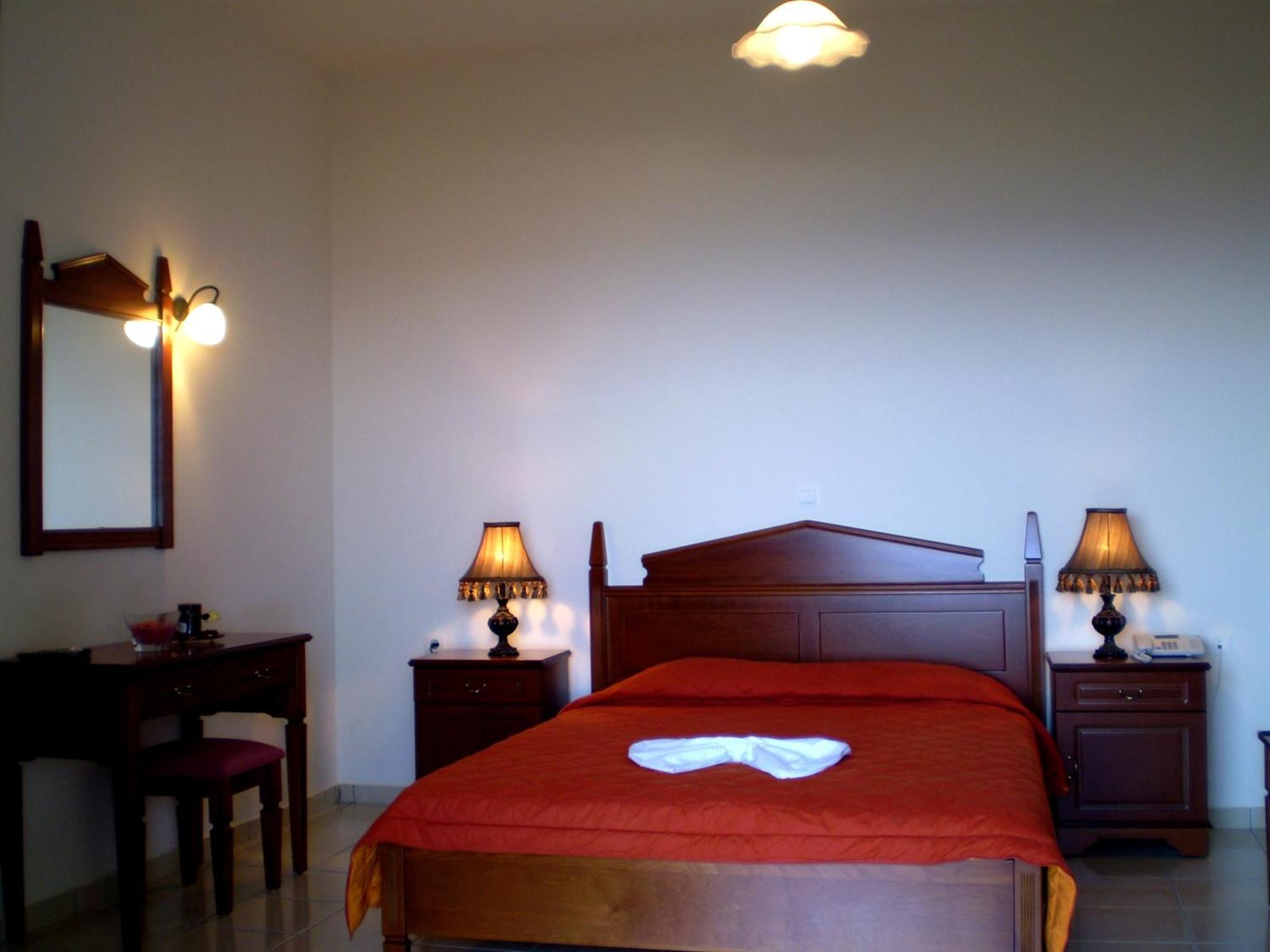 Roubini Apartments Falasarna Dış mekan fotoğraf